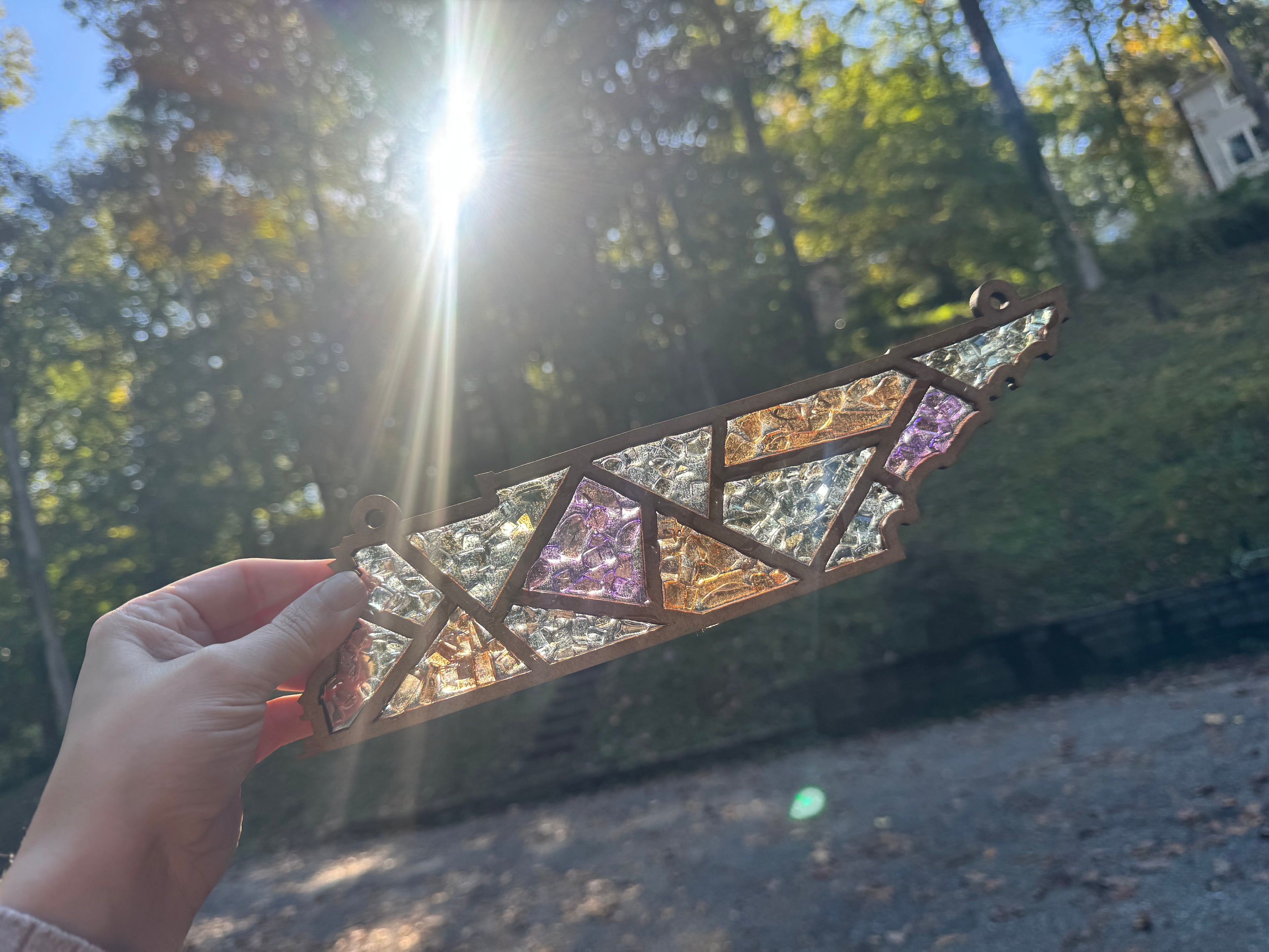 DIY Tennessee Crushed Glass Suncatcher