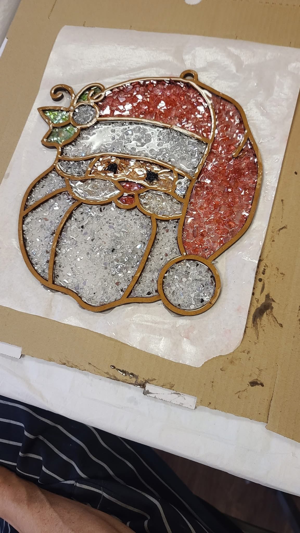 DIY Santa Head Crushed Glass Suncatcher